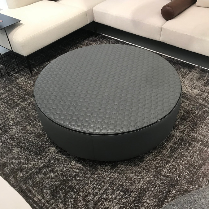 Yang Pouf (Immediate Delivery)
