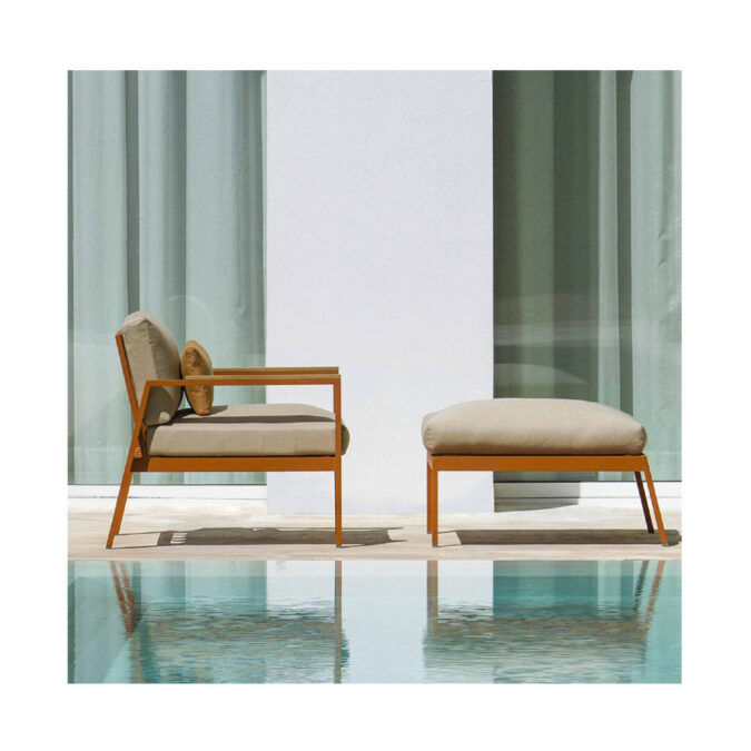 TIMELESS Lounge Chair
